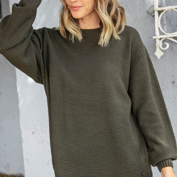 ***SOLD OUT ON MY ONLINE BOUTIQUE***OLIVE THERMAL HI-LO ROUND NECK SWEATER - Picture 5 of 8